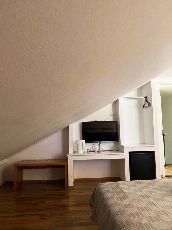 Adaleta Guest house 2*