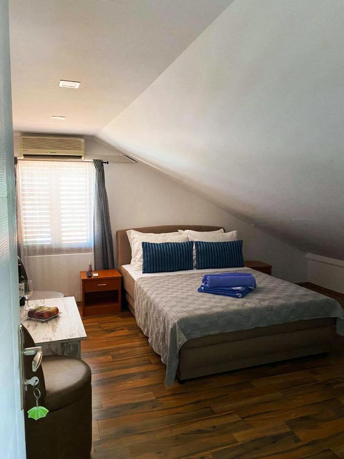 Guest house Adaleta 2*