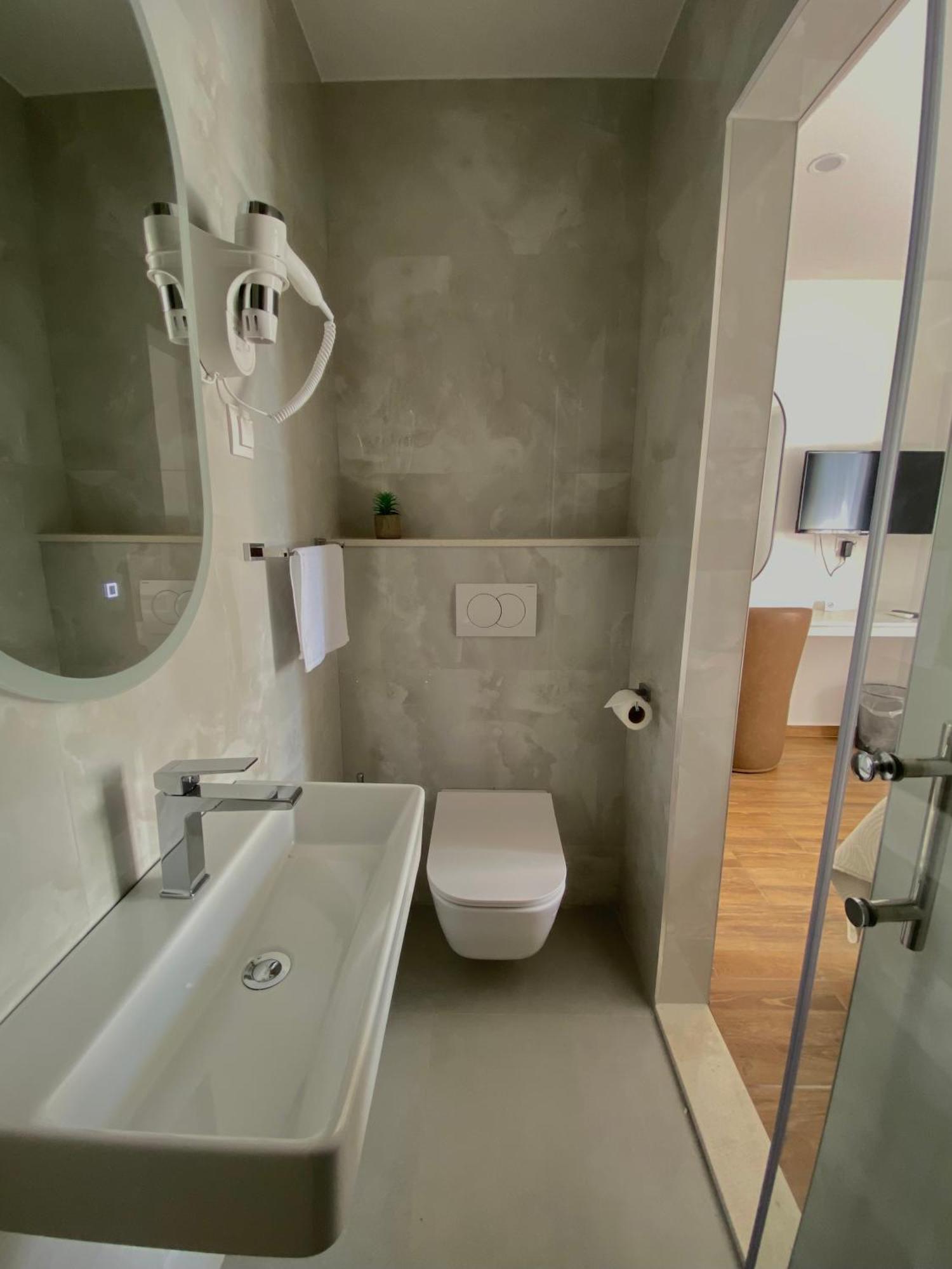 Adaleta Guest house